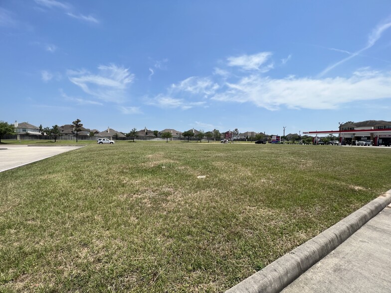 12223 Northpointe Blvd, Tomball, TX for sale - Primary Photo - Image 1 of 1