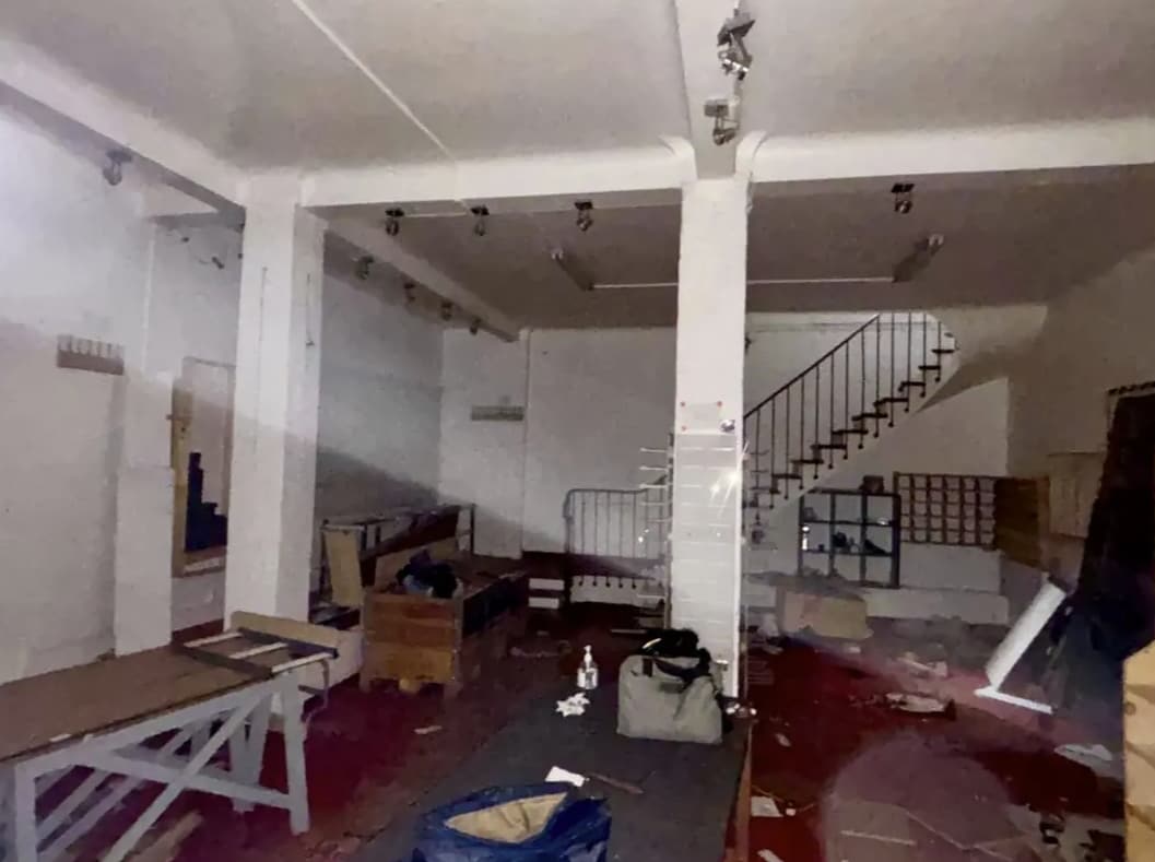 Retail in Paris to rent Interior Photo- Image 1 of 6