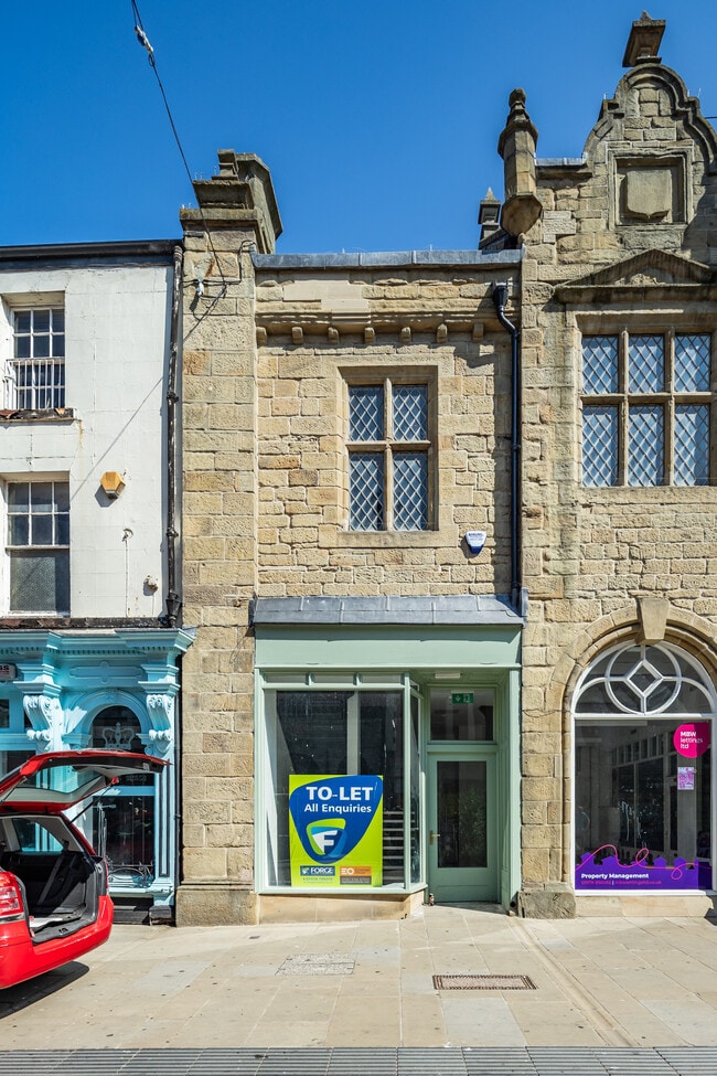More details for 10 High St, Wrexham - Retail to Rent