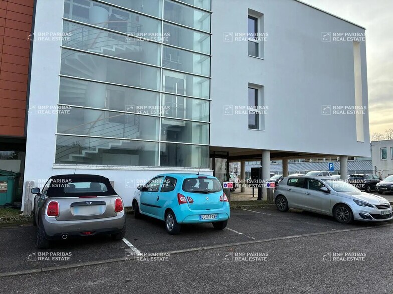 9 Rue Blaise Pascal, Maxéville to rent - Primary Photo - Image 2 of 19