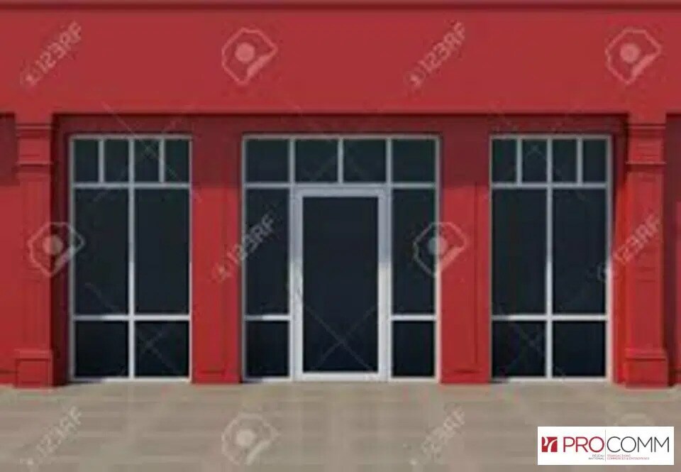 Retail in Vincennes to rent Building Photo- Image 1 of 4