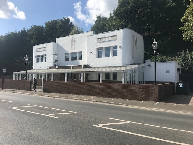 315 Bradford Rd, Batley for sale Primary Photo- Image 1 of 1