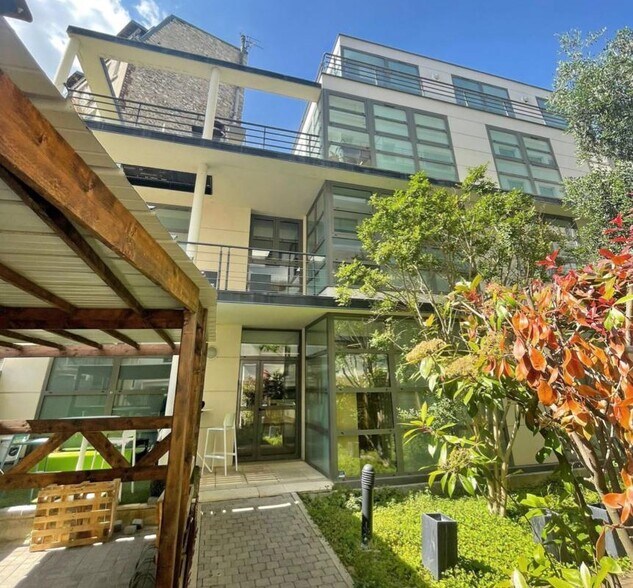 134 Rue Du Point Du Jour, Boulogne-Billancourt to rent - Building Photo - Image 1 of 11