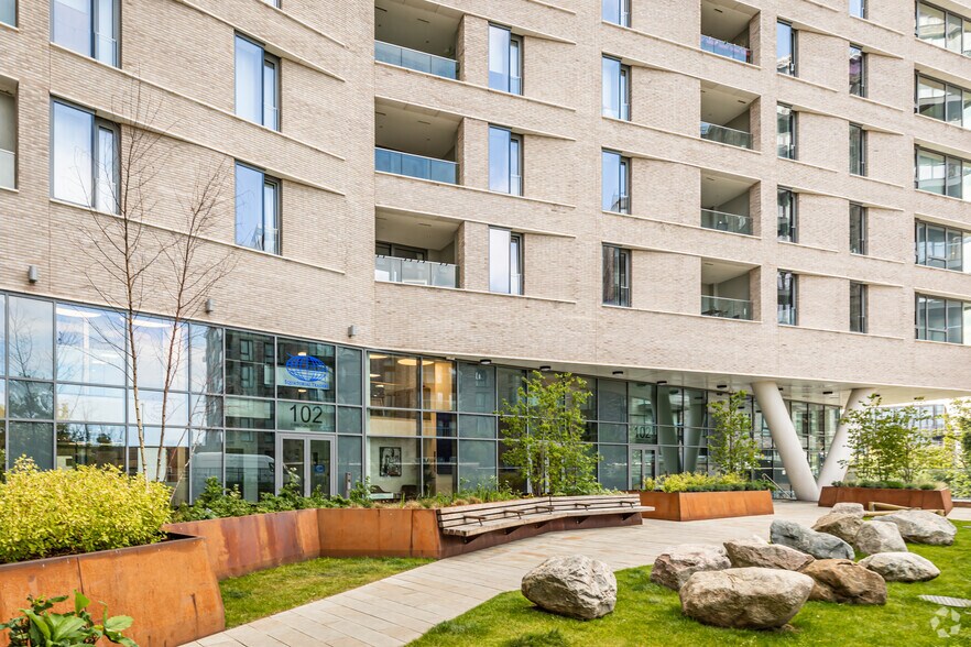 102 Camley St, London to rent - Building Photo - Image 2 of 6