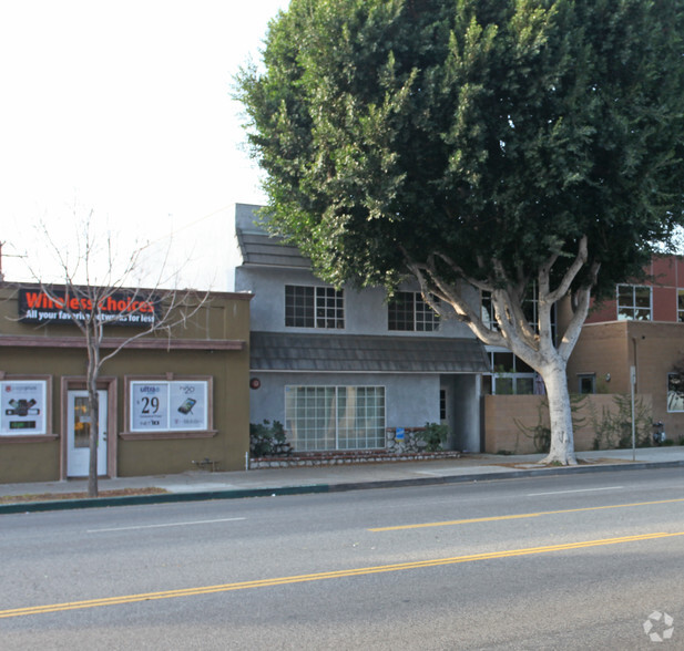 1714 W Magnolia Blvd, Burbank, CA for sale - Primary Photo - Image 1 of 1