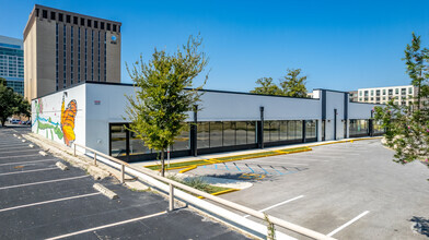 1126 N Saint Marys St, San Antonio, TX for rent Building Photo- Image 1 of 14