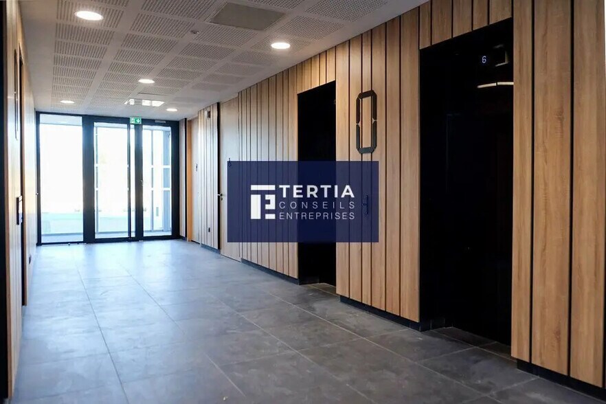 Office in Montpellier to rent - Building Photo - Image 3 of 11