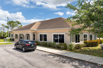 4995-4997 Royal Gulf Cir, Fort Myers, FL for sale Building Photo- Image 1 of 7