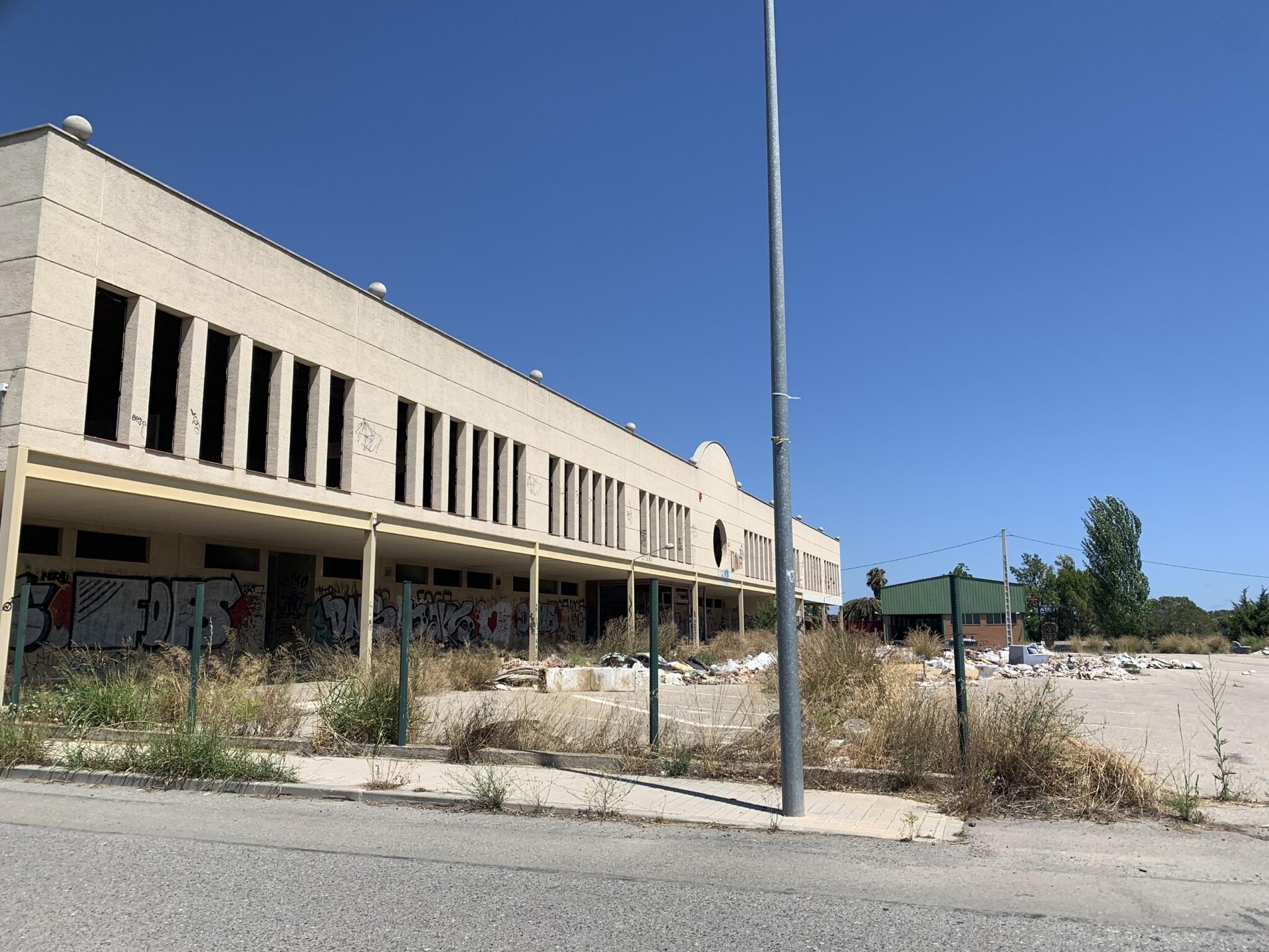 Industrial in Puigpelat, Tarragona for sale Building Photo- Image 1 of 4
