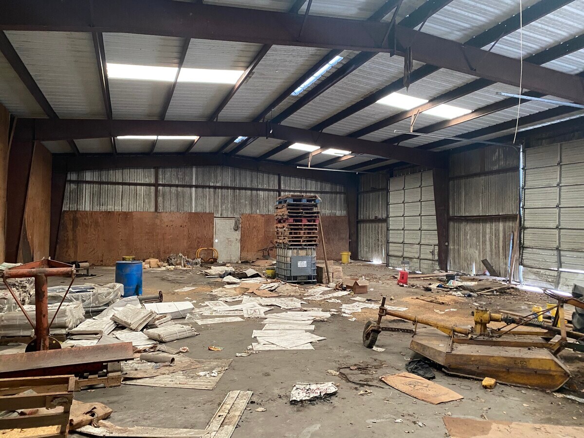 8131 Scyene Rd, Dallas 75227 UK