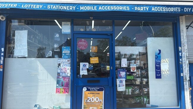 More details for 456 Lodge Av, Dagenham - Retail to Rent