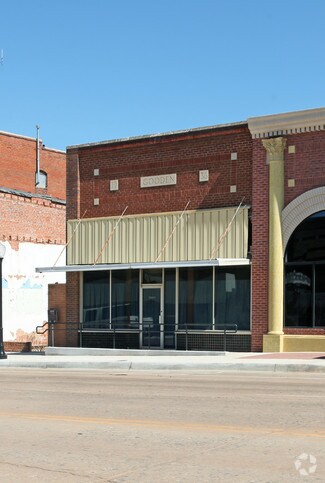 More details for 311 N Main St, Kingfisher, OK - Retail for Sale