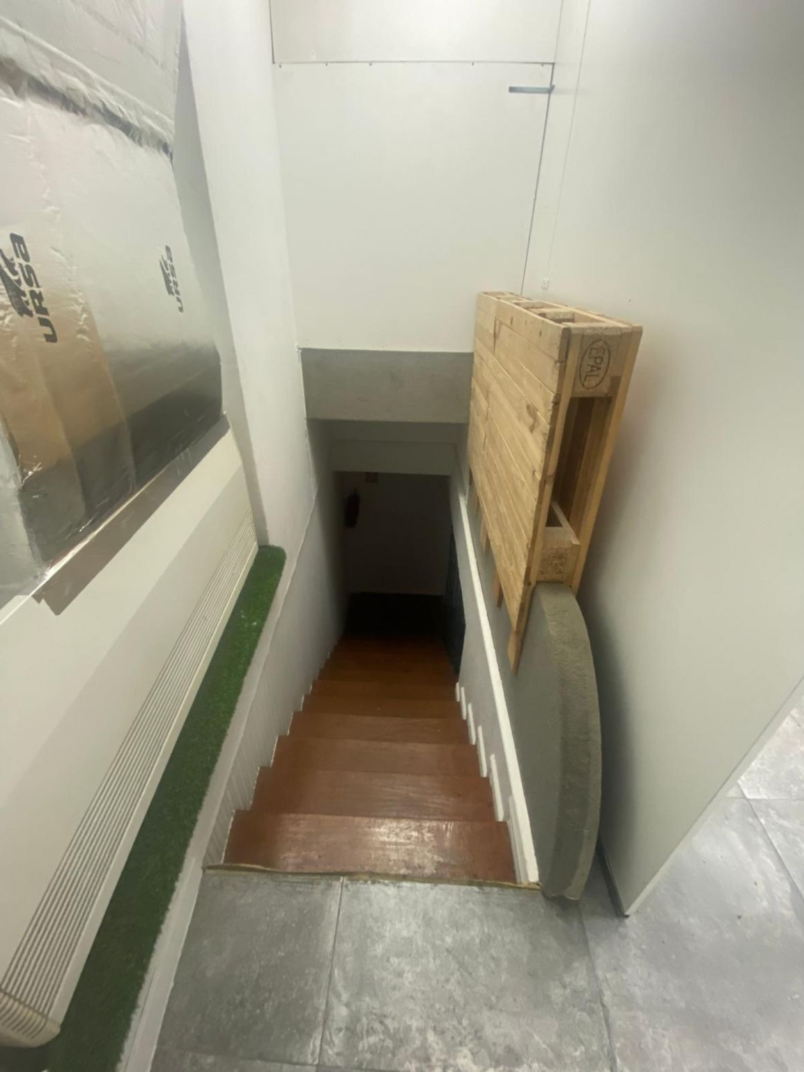 Retail in Madrid, Madrid to rent Interior Photo- Image 1 of 4