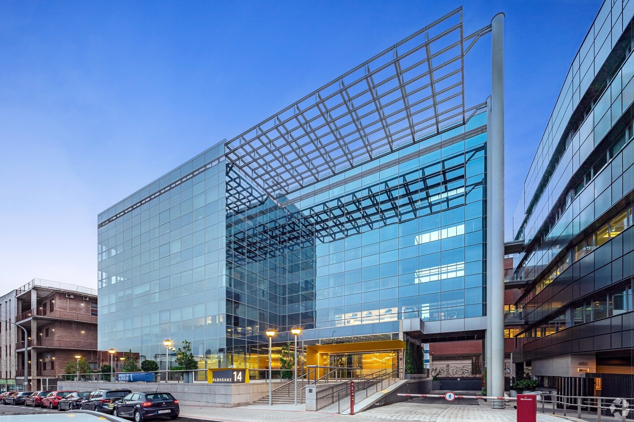 Calle Albasanz, 14, Madrid, Madrid to rent Building Photo- Image 1 of 25