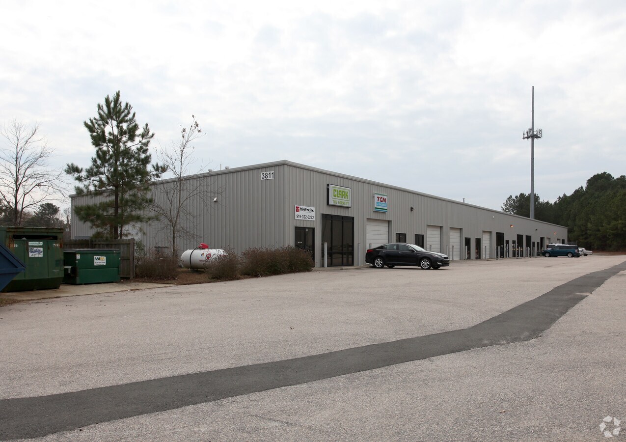 3811 Tarheel Dr, Raleigh, NC 27609 UK