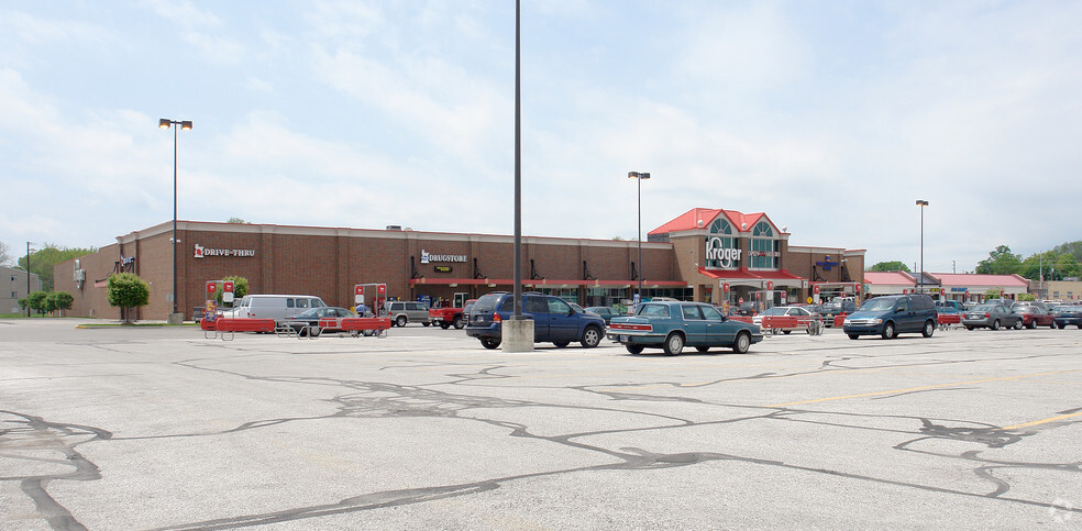 4401 E 10th St, Indianapolis, IN for rent - Primary Photo - Image 1 of 5