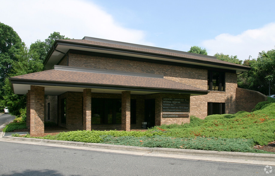 542 White Oak St, Asheboro, NC for sale - Primary Photo - Image 1 of 1