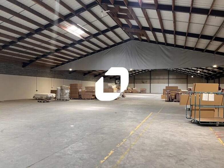 47 Rue De Reckem, Neuville-en-Ferrain to rent - Building Photo - Image 3 of 8