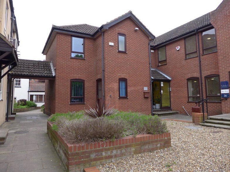 32-38 Surrey St, Norwich for sale - Primary Photo - Image 1 of 1