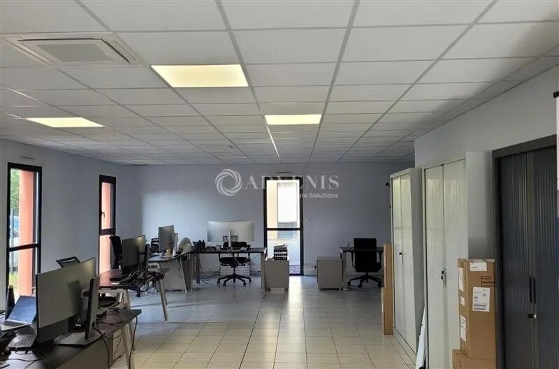 Office in Vertou to rent - Interior Photo - Image 2 of 7
