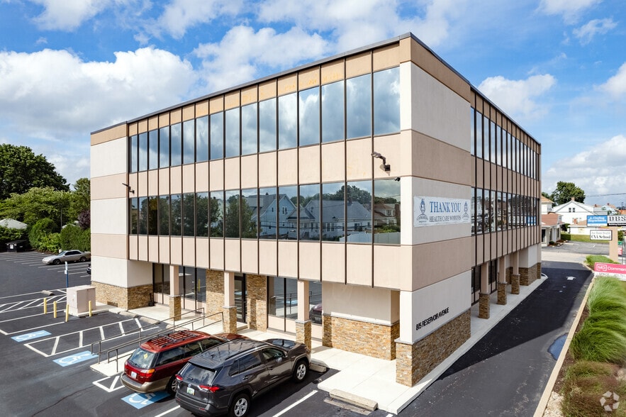 815 Reservoir Ave, Cranston 02910 Former Domestic Bank Building