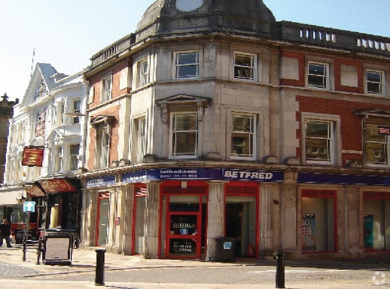 1-3 Crown St, Bolton for sale - Primary Photo - Image 1 of 1