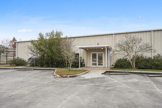 610 Deer Cross Ct E, Madisonville, LA for rent Building Photo- Image 2 of 18