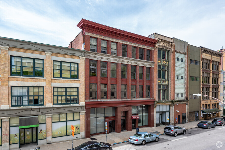 900 5th Ave, Pittsburgh, PA for sale - Primary Photo - Image 1 of 10