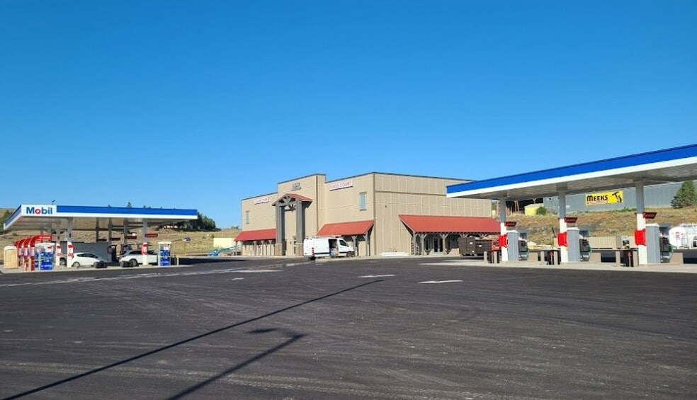 787 Montague Rd, Yreka, CA for sale - Primary Photo - Image 1 of 1