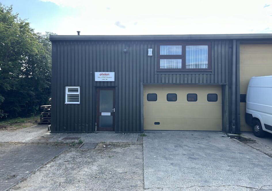 North End, Ashton Keynes to rent Building Photo- Image 1 of 6