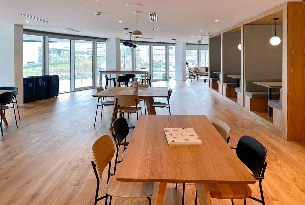 Location Bureaux 10 m² - Photo 1