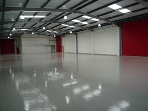 Deadbrook Ln, Aldershot to rent Interior Photo- Image 2 of 4