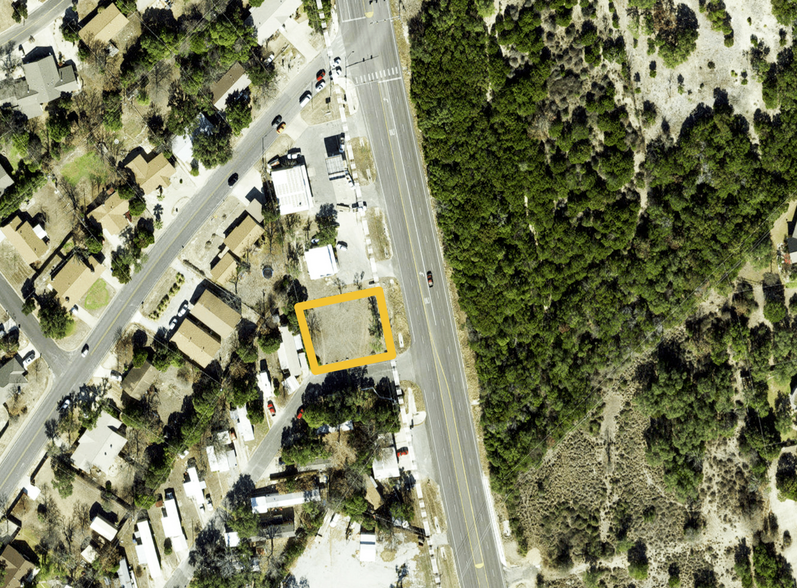 101 Wood Dr, Kerrville, TX for sale - Primary Photo - Image 1 of 1