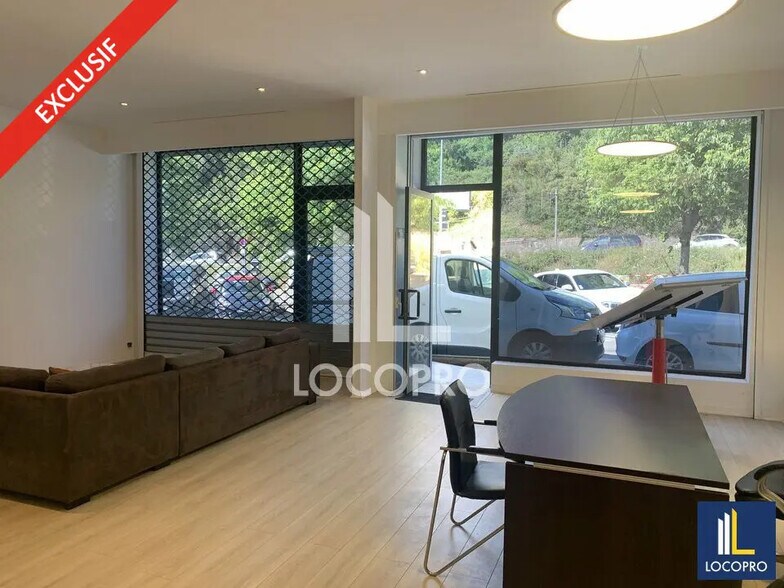 Office in Le Cannet to rent - Primary Photo - Image 3 of 4