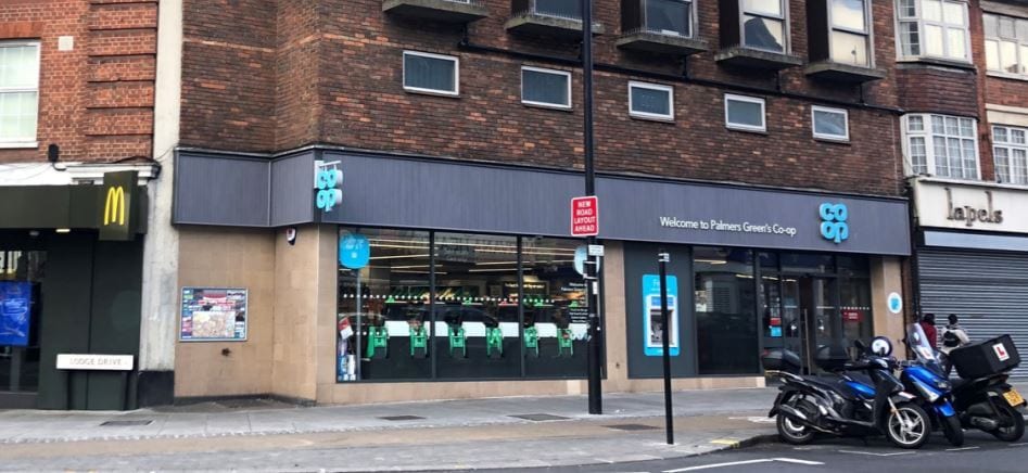 284 Green Lanes, London for sale - Primary Photo - Image 1 of 1