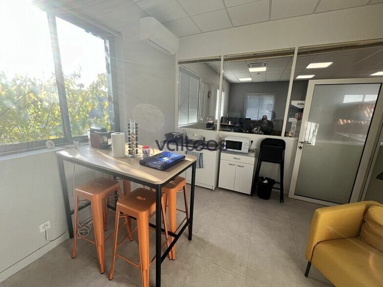 9 Chemin De La Salvetat, Colomiers to rent - Interior Photo - Image 2 of 8