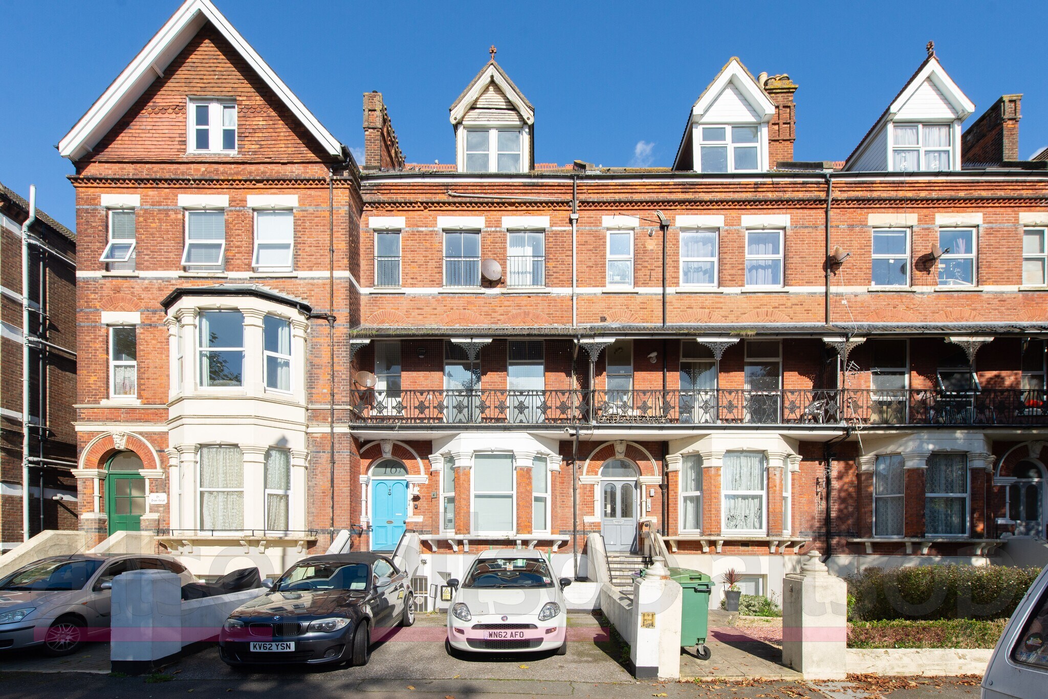16 Shorncliffe Rd, Folkestone to rent Primary Photo- Image 1 of 10