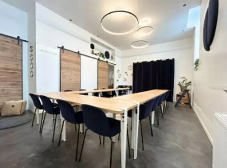 Office in Lyon for sale - Building Photo - Image 3 of 5