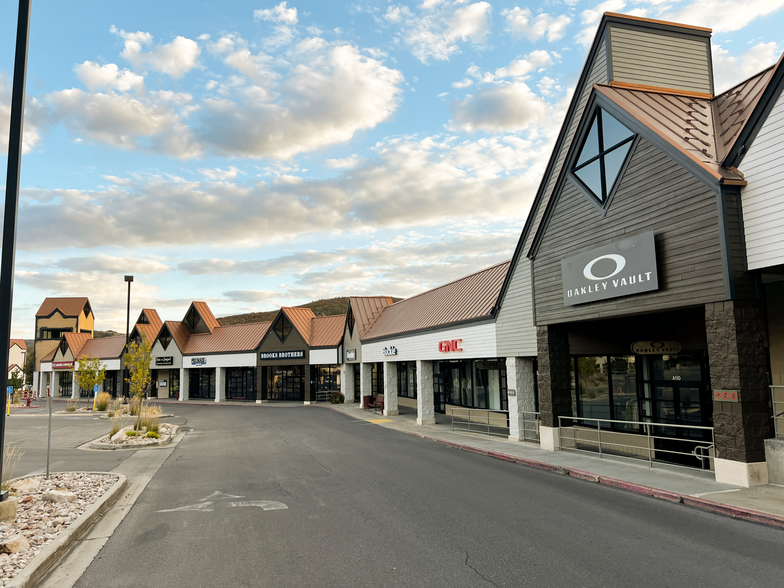 6699 Landmark Dr, Park City, UT for rent - Building Photo - Image 1 of 6