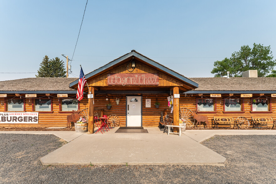 207 N Main St, Twin Bridges, MT for sale - Building Photo - Image 1 of 1