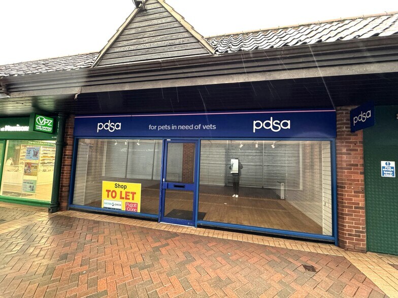 St Peters Hl, Grantham to rent - Building Photo - Image 3 of 4