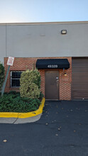 4926-4950 Eisenhower Ave, Alexandria, VA for rent Building Photo- Image 2 of 4