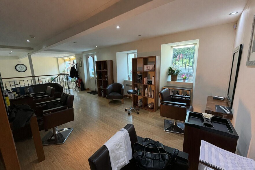 Commercial St, Perth to rent - Building Photo - Image 3 of 14