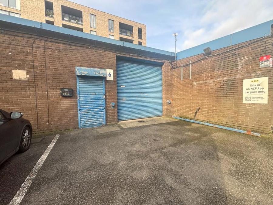 Anglesey Rd, Burton On Trent to rent Building Photo- Image 1 of 4