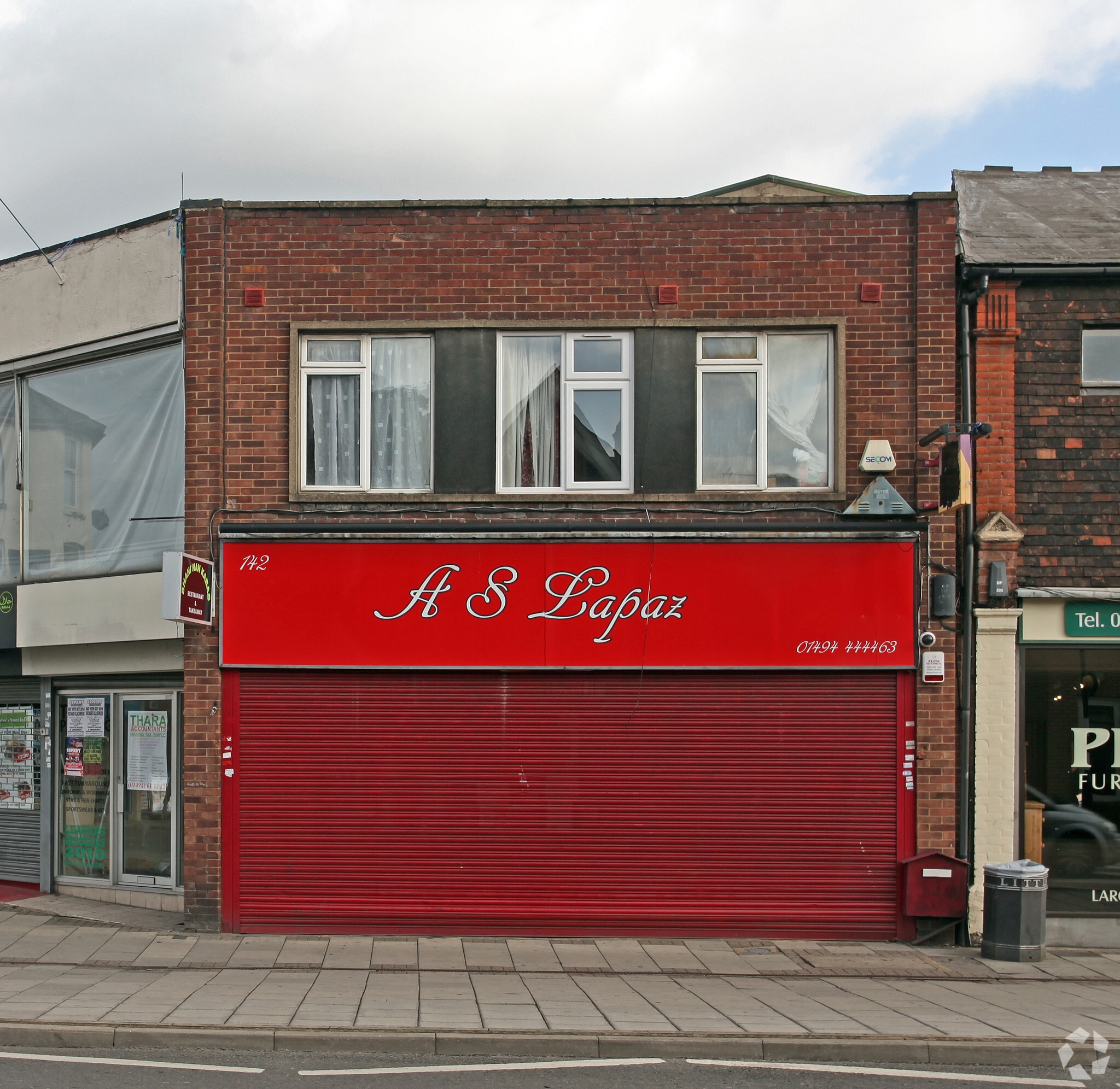 142 Desborough Rd, High Wycombe for sale Primary Photo- Image 1 of 1
