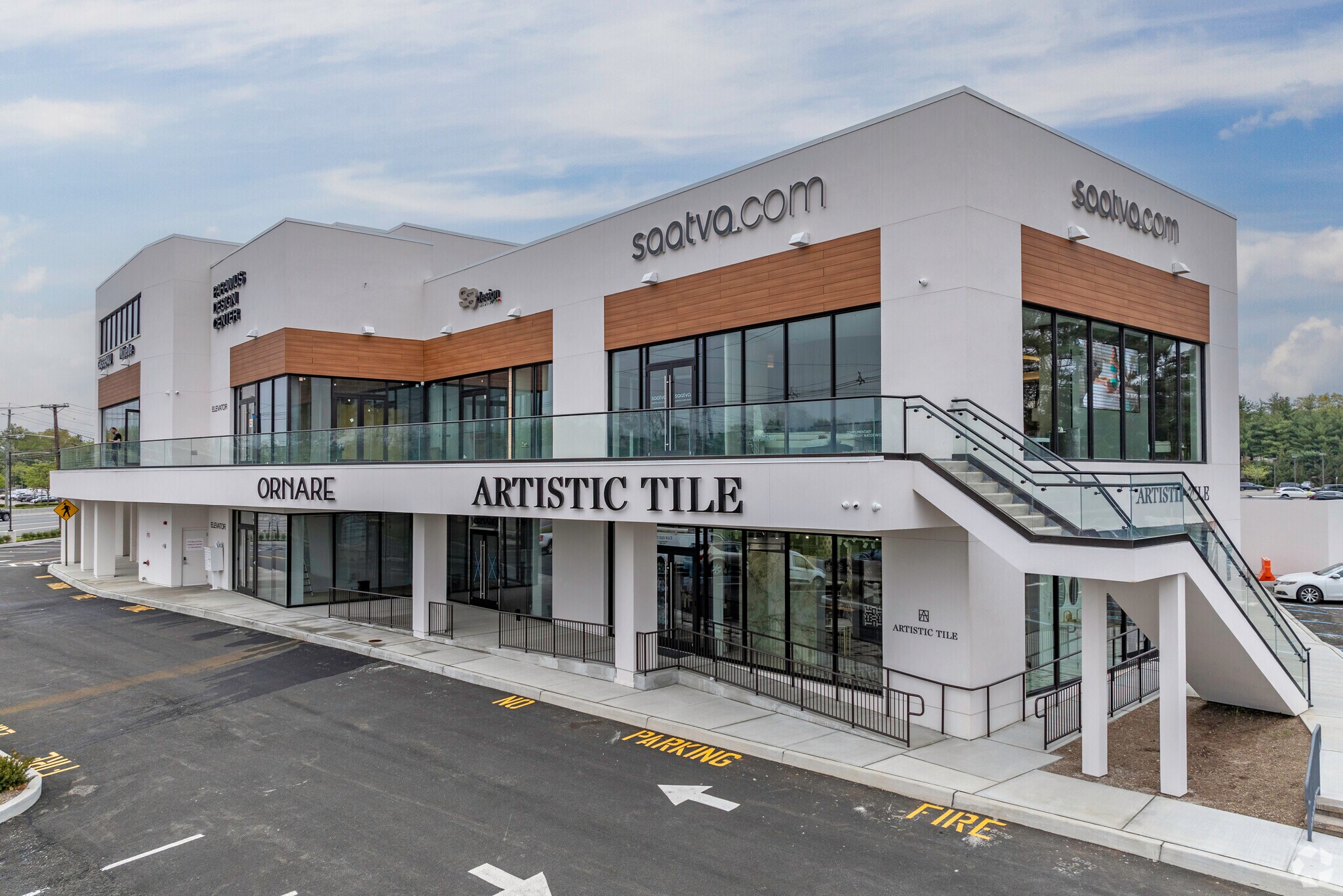 762 Rt 17 N, Paramus, NJ to rent Primary Photo- Image 1 of 6