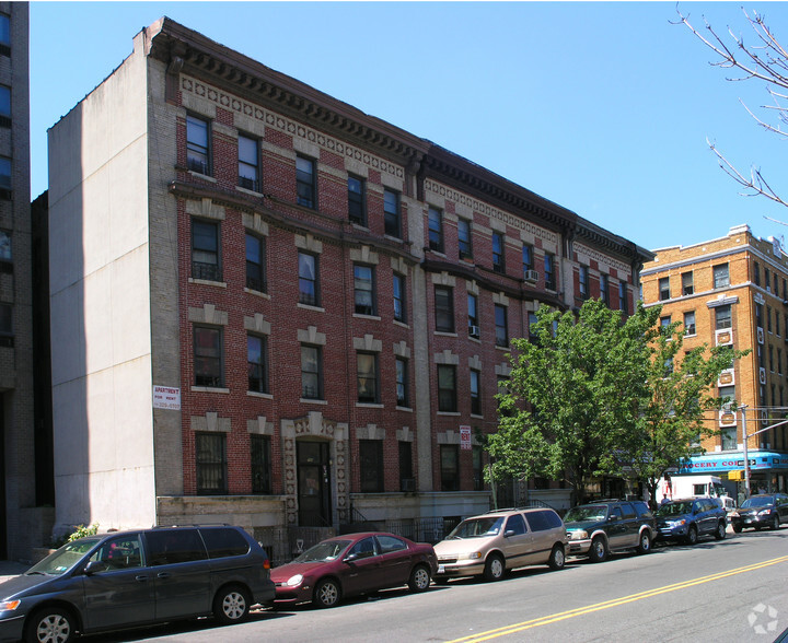 764 E 187th St, Bronx, NY for sale - Primary Photo - Image 1 of 1