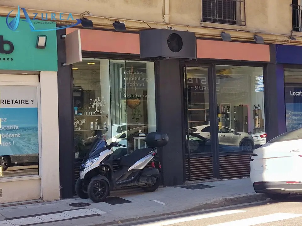 Location Commerce 30 m² - Photo 1
