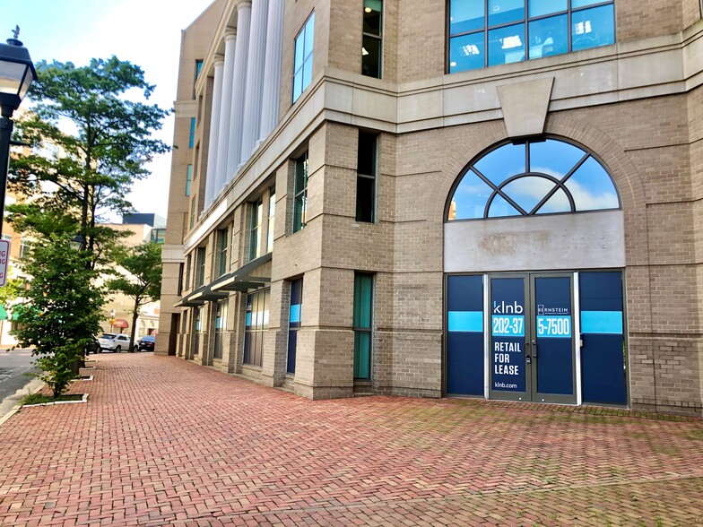 1650 King St, Alexandria, VA for rent - Building Photo - Image 2 of 7