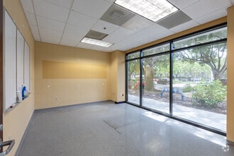 1600 SW 80th Ter, Plantation, FL to rent Interior Photo- Image 2 of 2